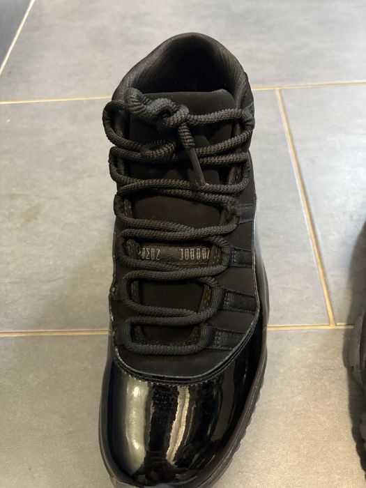 Air Jordan 11 Black Cat