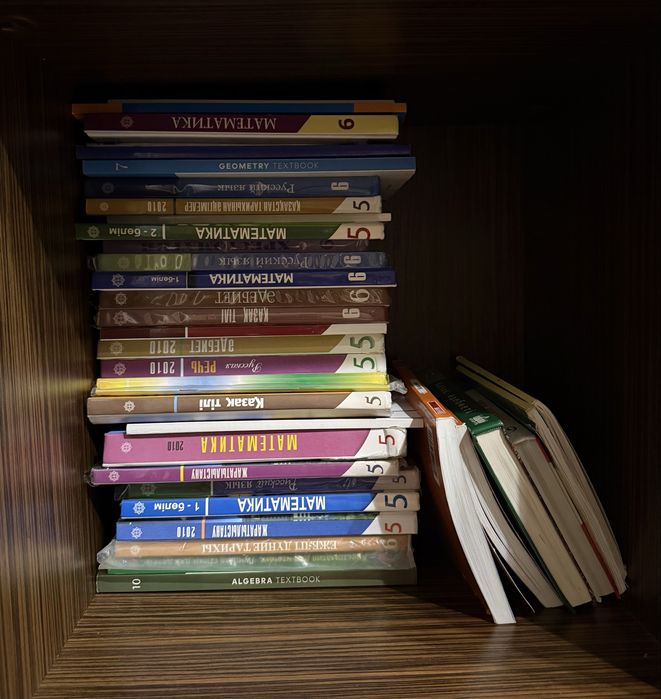 Книги (1–11 класс). Цена договорная