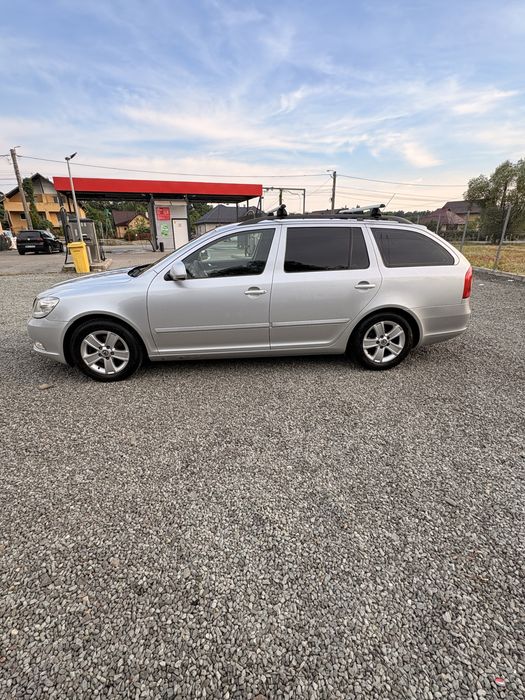 SKODA Octavia 2010 — imagine 3