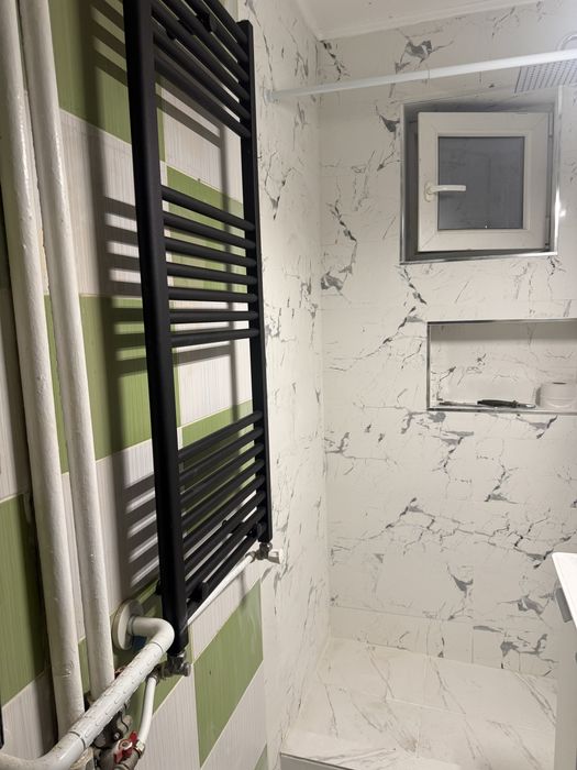 Renovari interioare si exterioare ,gradini ,fatade . Scari de boc