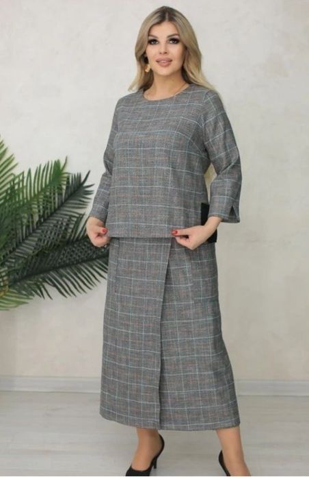 Костюм модный, женский