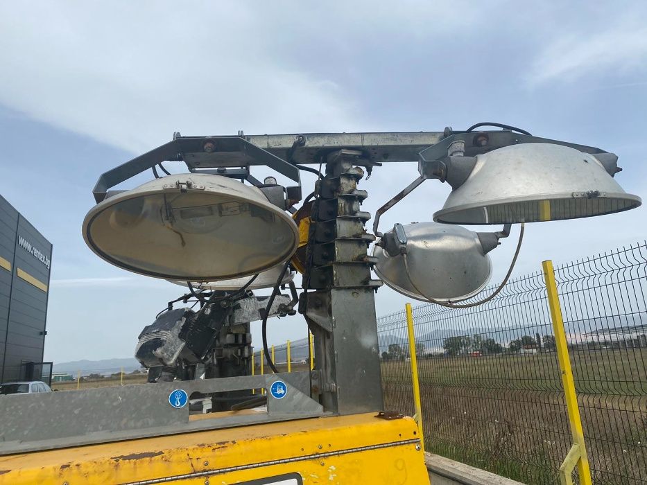 Осветителна кула 9 м под НАЕМ от Рентекс