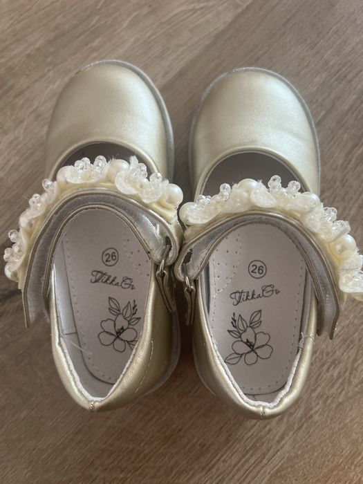 Обувь детская на девочку