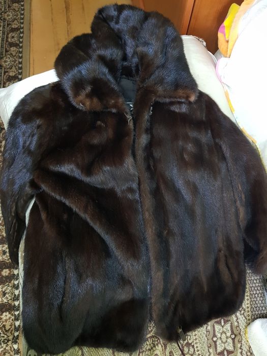 Продам норковую шубу