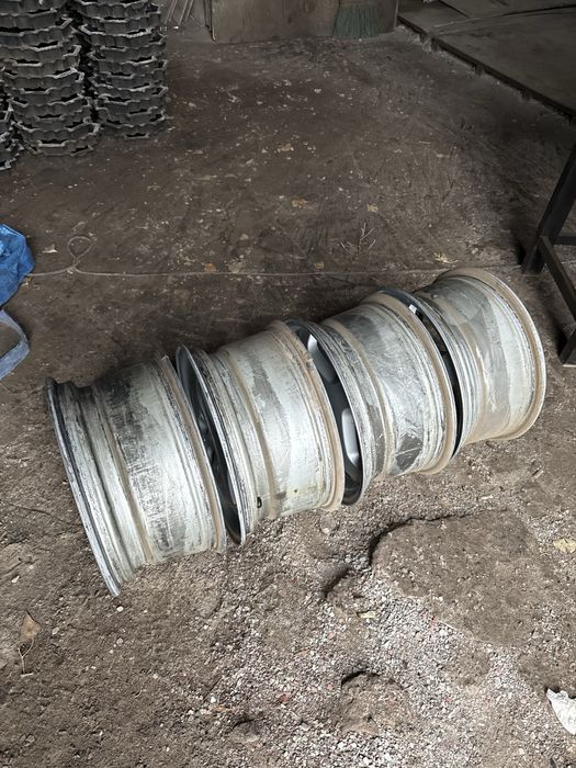 Продам диск мерс 124. Р16