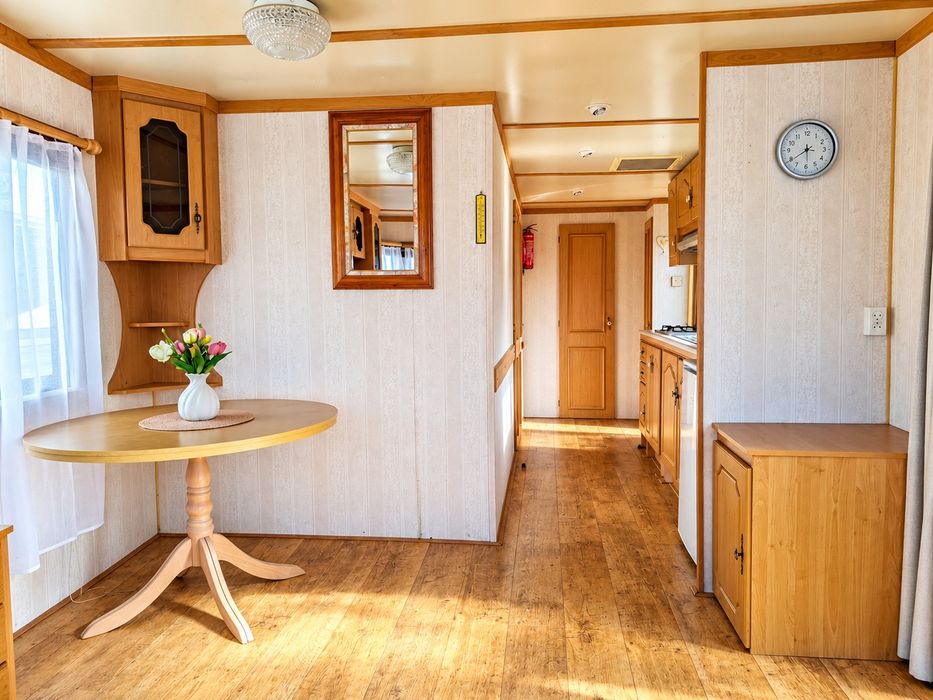 Casa pe roti Casa mobila Casa fara autorizatie Tiny House / living / 2 dormitoare / bucatarie / baie / 31 mp
