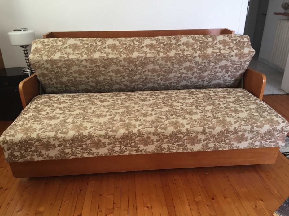 Разтегателно канапе което става на легло