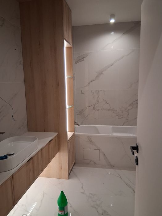 Execut curatenie,curatenie generala,ap,garsoniere,case,birouri,scarii