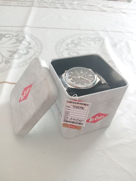 Продам часы Lee Cooper оригинал новый