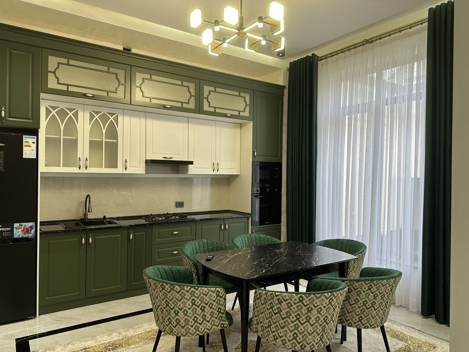 Sergeli Media Parkda 2 sotok uy sotiladi