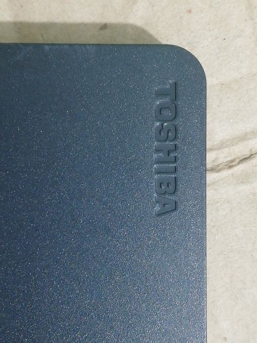 Hard extern 1Tb perfect functional. Are 59 zile de functionare