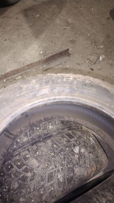 Продам комплект шин