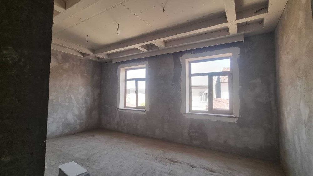 Ховли сотилади: Сергели 3 ва 4 метро бекатлари ораси