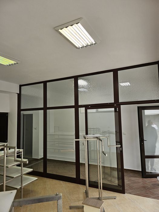 Дава се под наем Магазин в Асеновград - 53 кв.м за 357 € - Снимка #4