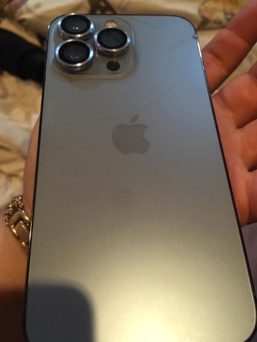 Продам айфон 13 про