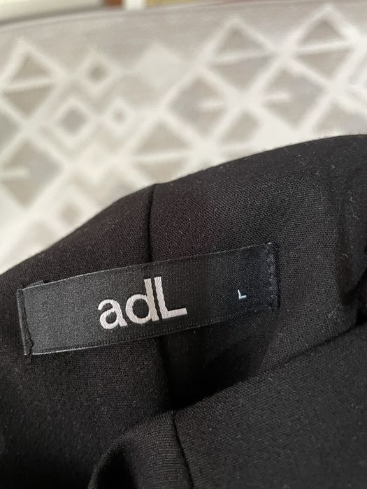 Юбка фирмы  ADL черная