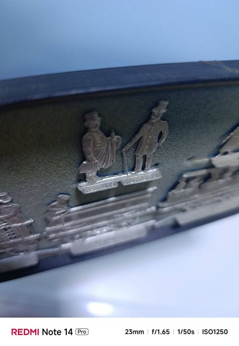 Тенекиени фигурки