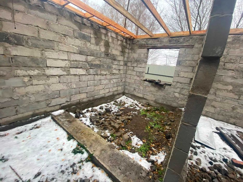 Продам недостроенный дом