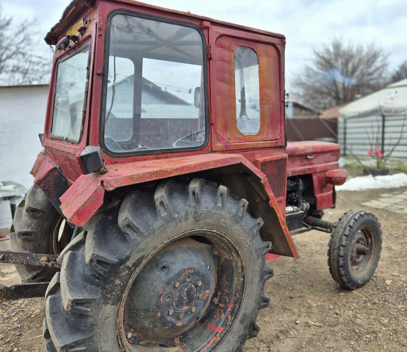 Tractor Universal 445
