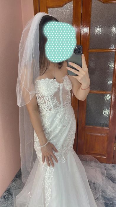 Два свадебных платьях,новые.