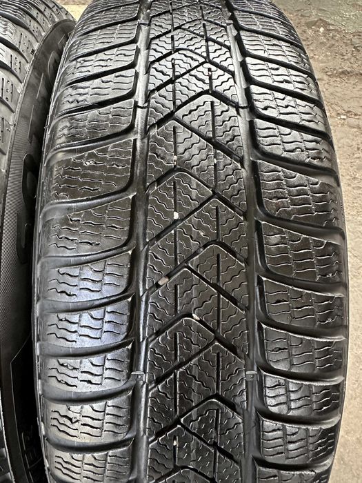 SET 4 Anvelope Iarna 205/60 R17 93H PIRELLI Sotto Zero 3