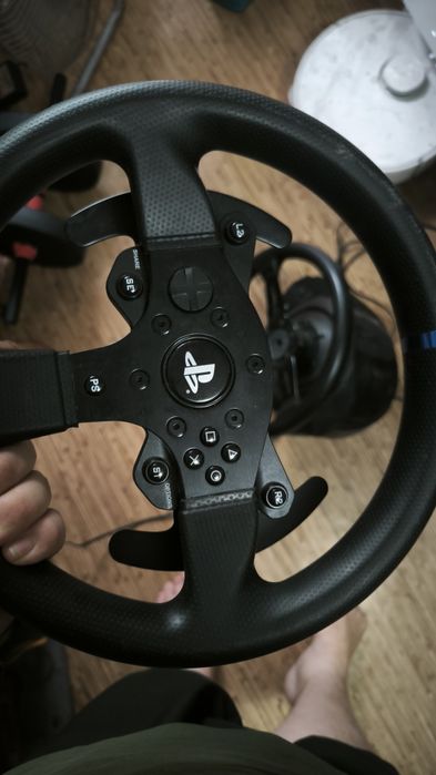 Trustmaster t300 rs. Игровой руль