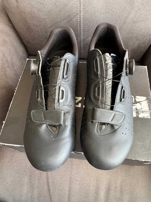 Шосейни обувки Fizik Tempo R5 + педали Shimano R550