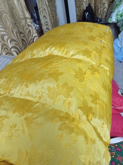 Продается пуховое одеяло.В отличном состоянии.
