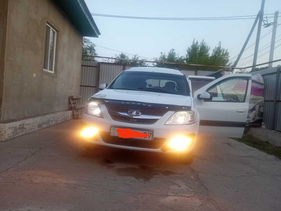 Продам ларгус в отличном состояний
