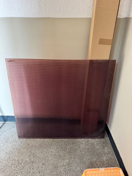 Армирано стъкло 98.5х89.5 см – ново!