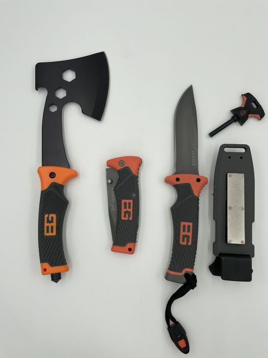 Set BearGrylls ( BG ) original la super pret! Setul este nou!