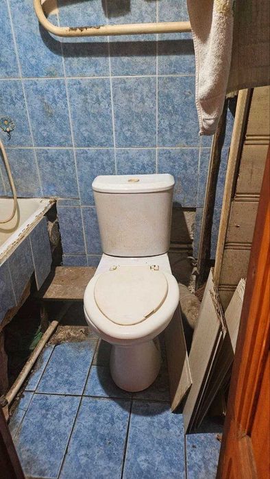 Метро. Хамза. 1 комнат. 1 этаж. Чиланзар-5 Кв. Кирпичный Дом.