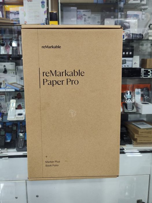 ReMarkable Paper Pro + Marker Plus + Book Folio (Mosaic Weave)