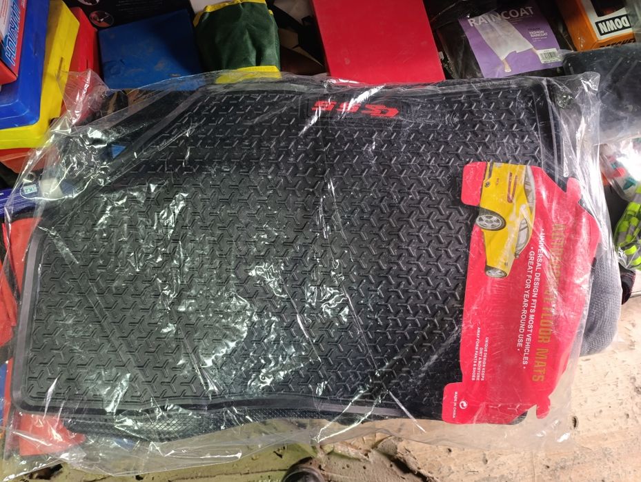 Авто полики резиновые модельные