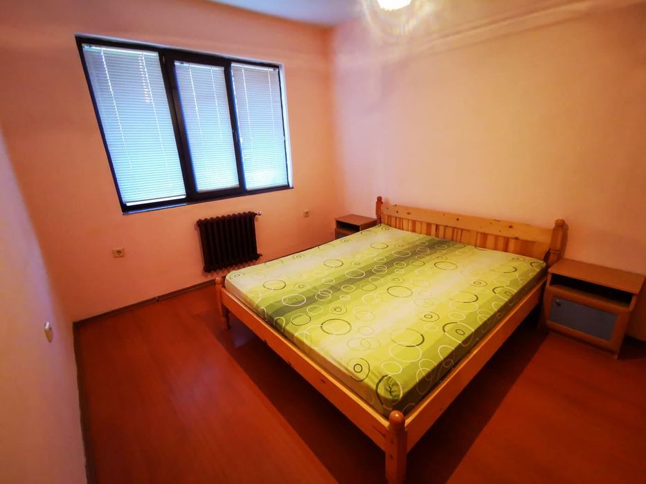 Двустаен апартамент в ж.к. Слатина.