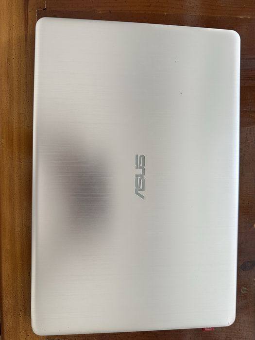 Продам ноутбук Asus