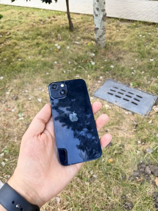 iPhone 13/128Gb - В хорошем состоянии