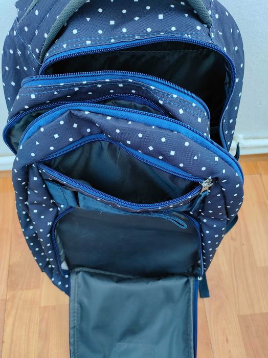 Ghiozdan ergonomic Mesco