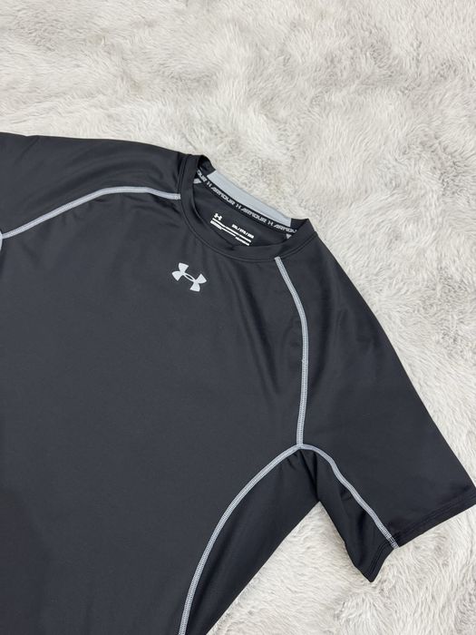 Мъжка компресионна теник UNDER ARMOR . Размер 2XL
