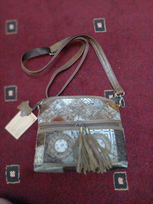 женская сумка кожанная