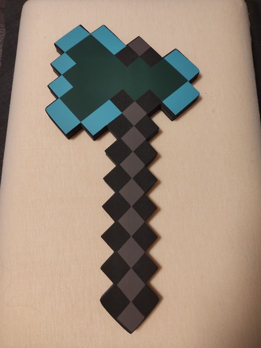 Майнкрафт брадва Minecraft 35лв.играчка Маинкрафт