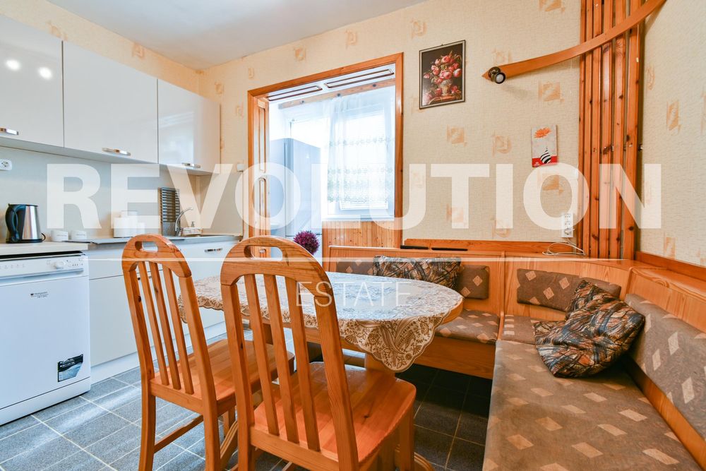 Дава се под наем Двустаен апартамент в София, Дружба 2 - 40 кв.м за 450 € - Снимка #1