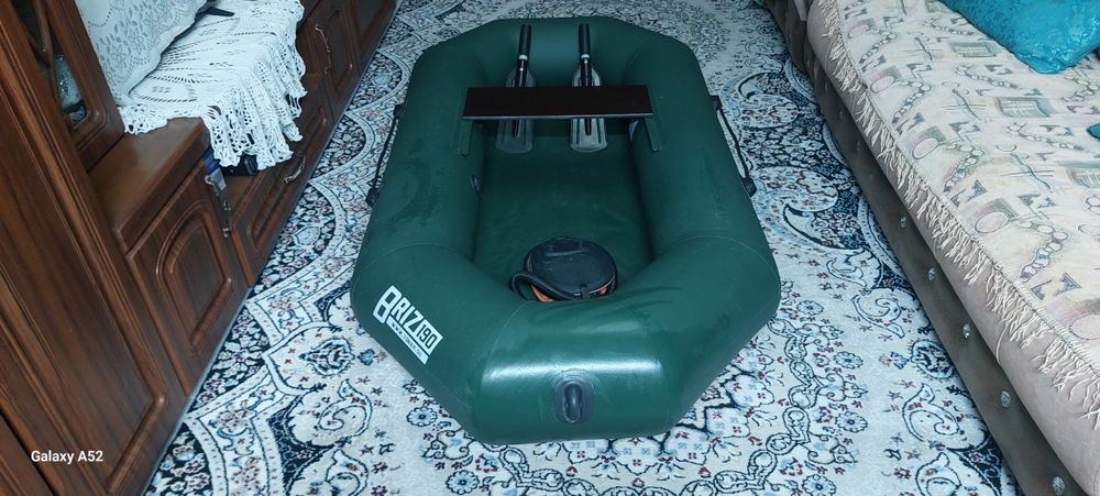 Продам лодку одноместную