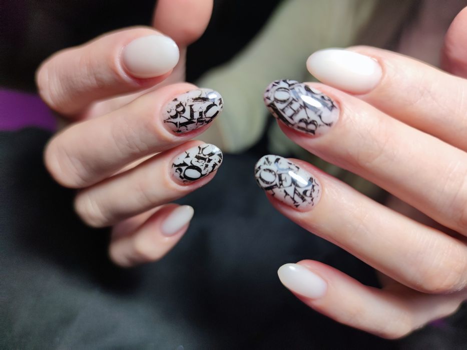 Маникюр (гель лак, педикюр)