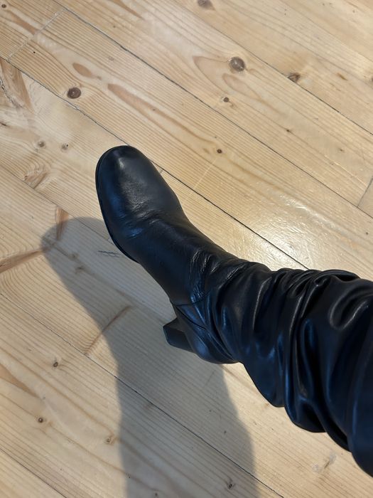 Vand cizme lungi de piele