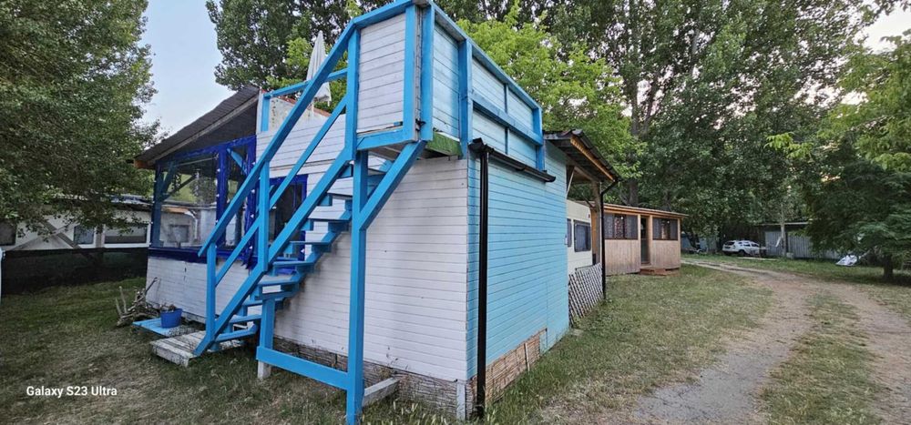 Каравана ПОД НАЕМ ,Плажно бягство'