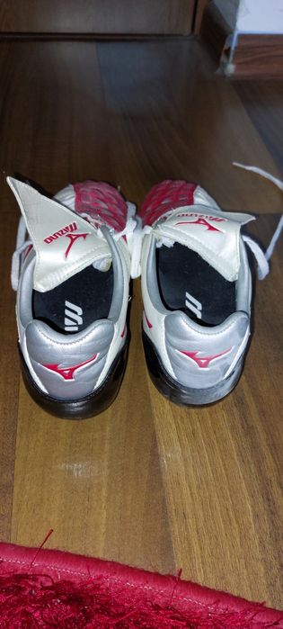 Ghete de fotbal Mizuno