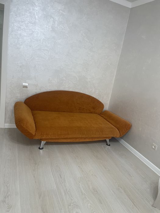 Продам диван в хорошем качестве
