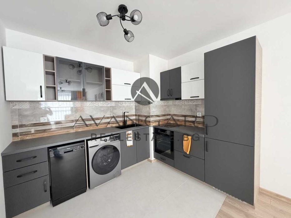 Продава се Двустаен апартамент в Пловдив, Кючук Париж - 74 кв.м за 994 €/кв.м - Снимка #2