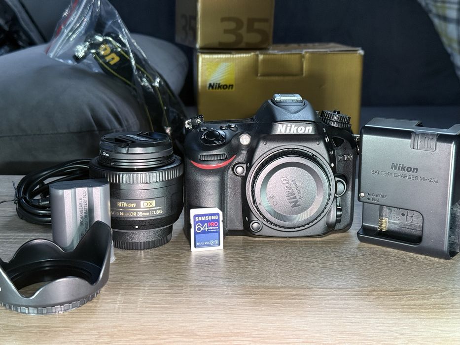 Nikon D7100 + Nikon AF-S DX Nikkor 35mm f/1.8G – комплект